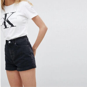 ASOS DESIGN • Denim Ritson Mom Short In Washed Black